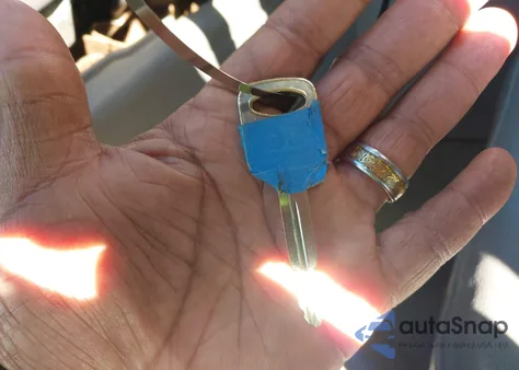 2002 Ford E-150 Commercial/Recreational z USA, uszkodzony, nr VIN 1FTRE14252HA83147